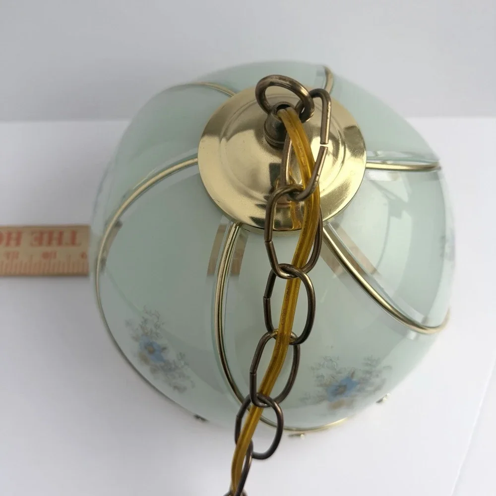 VTG Boudoir‎ Swag Lamp *Does Not Work* Victorian Glass Panel Floral Brass Frame